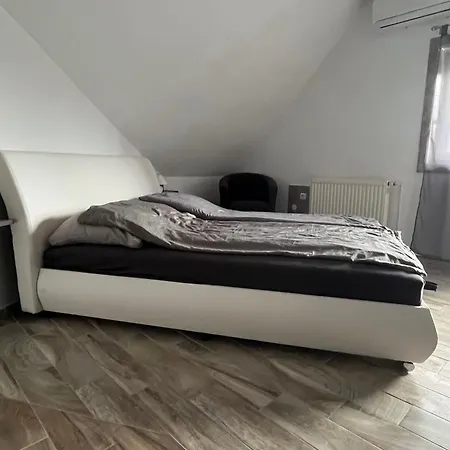 Pitypang Apartmanhaz Zánka